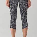 Lululemon Legging Size 4 Deep Breath Crop (21" ) Iced Wave White Black Photo 3