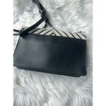 Vera Wang Simply Vera  Black White Crossbody Purse Photo 3