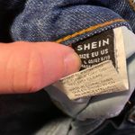 SheIn Distressed super cute jeans Photo 1