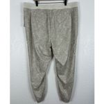 Athleta  Venture Printed Pant in Viper Grey NWT Plus Size 22 Photo 2