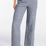 LL Bean Women's Premium Washable Linen Pull Photo 1