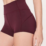 Lululemon In Movement Shorts Sz 8 Everlux 2.5” Athletic Shorts Maroon/ Burgundy Photo 0