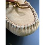 Minnetonka  SKU 7672 Womens Moccasins Sheepskin Lined Slip On Shoes Size 10 Photo 8