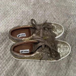 Not Rated 2/$20  Women's ILLANA Fashion Sneaker Gold Star Glitter Photo 6