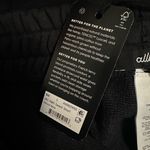 Allbirds NWT  Women's R&R Sweat Short Natural Black Size L Photo 3