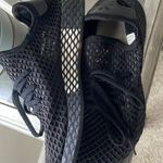 Adidas Tennis Shoes Photo 0