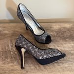 Caparros  Peep Toe Formal Platform High Heels Shoes Silver Black Sparkle Size 6 Photo 0