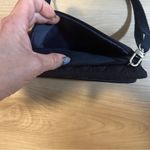 Vera Bradley Vera Bradly Navy‎ Blue Quilted Crossbody Wristlet Photo 6