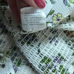 E & M  fitted sweetheart neckline button front floral puff sleeve crop top Size M Photo 9