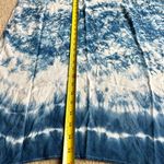 Blue and White Tie Photo 3