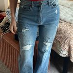 Vibrant  Jeans Photo 1