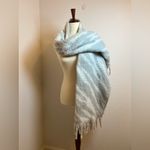 Gap Soft Gray and White Shawl One Size Photo 3