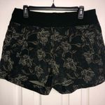Athleta Trekke North floral shorts women’s size 12 athletic green vacation Photo 0