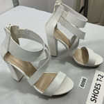 Charlotte Russe Womans Strappy Sandals 8 White Stacked Heel Back Zip Photo 0