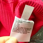 Uniqlo Ribbed Crew Neck Short Sleeve Cropped T-shirt in Pink Photo 5