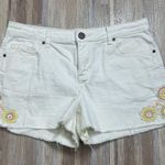 LC Lauren Conrad  Crochet Applique White Denim Shorts, Size 8 Photo 0
