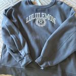 Lululemon sweatshirt Photo 0