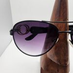 Elle HP!  Black Aviator Sunglasses & Case Photo 2