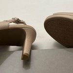 Giani Bernini Heels  Beige Slingback Heels 7 1/2 M like new! Nice/Clean Photo 6