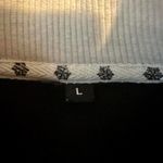 Black crewneck grandma sweater with red cardinals and snowflakes Size L Photo 2