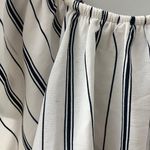 Bershka Cropped Blouse Photo 3