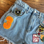 Top Shop Moto Mom Multi Patch Distressed Jean Cut Off Shorts Size Us 2 D0641 Photo 1