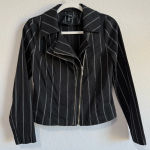White House | Black Market Women’s Washed Stripe Double Zipper Moto Jacket Size 2 Photo 7