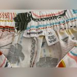 Midnight sky Tropical Mid-Waist Colorful Pattern Shorts Photo 3