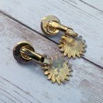 Vintage Clip On Earrings Photo 3