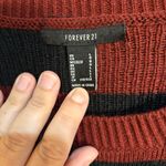 Forever 21  womens checkered crewneck sweater burgundy/black L Photo 2