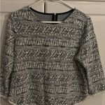 W5  Textured‎ Zip Back Blouse. Size medium Photo 0