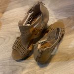 Top Moda  Brown Cutout stacked tan gladiator heels size 9 Photo 13