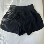 Lululemon Tracker Low-Rise Lined Short 4" Photo 7