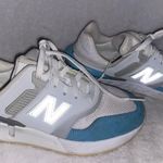 New Balance Shoe Photo 0