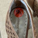 Adrienne Vittadini Tan high heels Photo 4