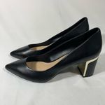 DKNY ELIE LEATHER WOMENS PUMPS W/GOLD TRIM 3” BLOCK HEEL SZ 10 BLACK NEW Photo 1