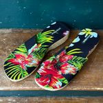 Mystique Boutique Tropical Floral Wedge Sandals 10 NWOT Photo 1