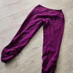 Beyond Yoga  Capri Leggings Womens Stretchy Pink Purple Cropped Pants Photo 2