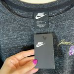 Nike Women’s Gray James Madison University Crewneck Sweatshirt Medium NWT Photo 3