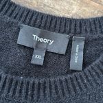 Theory Short-Sleeve Sweater in Feather Cashmere Photo 6