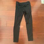 Under Armour Women's Sleek Black Leggings Photo 3