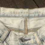 American Eagle American Eagle Denim Mom Shorts Frayed Hem Distressed Ripped Light Wash Photo 2