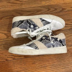 Marc Fisher LTD Mello Sneaker Medium Grey size 8.5 Photo 2