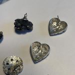 Lot Of 4 Women’s Costume Earrings Pierced Mix Silver Tone Flower Heart Etc Photo 9