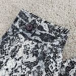 Allison Taylor Womens Jacket M Black White Snake Print Stretch 3/4 Sleeve Crop Photo 5