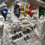 Lisette collection White Denim Jacket with Graphic Patches Photo 7