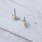 Stud Earrings Photo 4