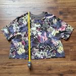 Nike  Women’s Femme Short Sleeve Floral Cropped Graphic Crew Neck Tee Size 1X Photo 4