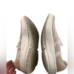 OOFOS OOmg eeZee Limited Women's
Tan Camo 8 Tan Photo 3