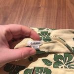 Garage  Top Crop Photo 2